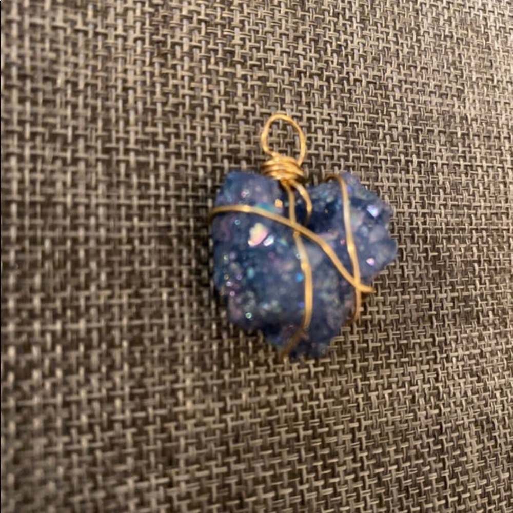Pendant - Picture 2 of 2